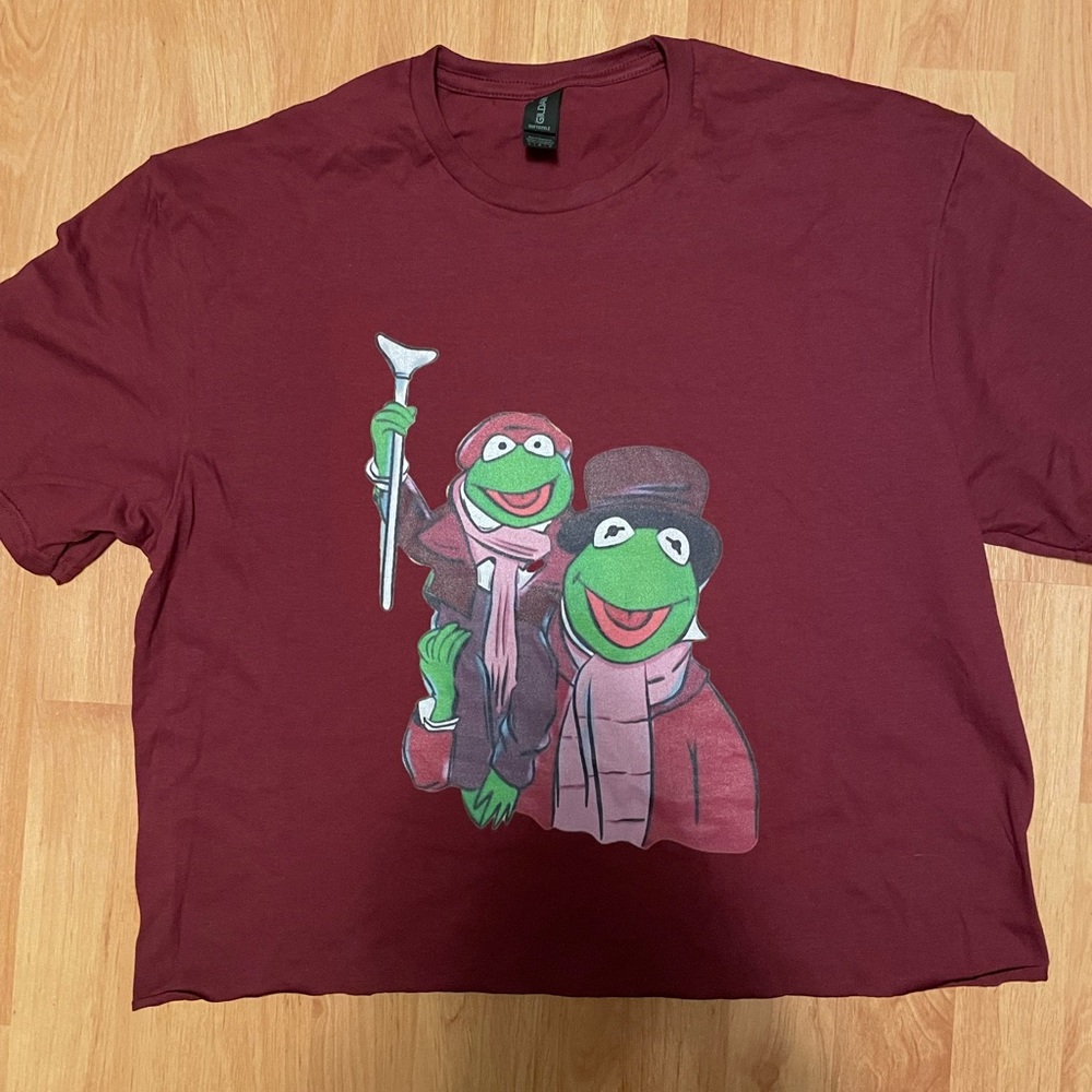 Muppets Christmas Carol cropped T-shirt